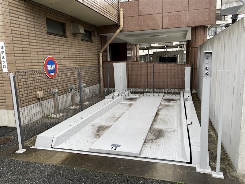 グランシャリオ洗足 駐車場