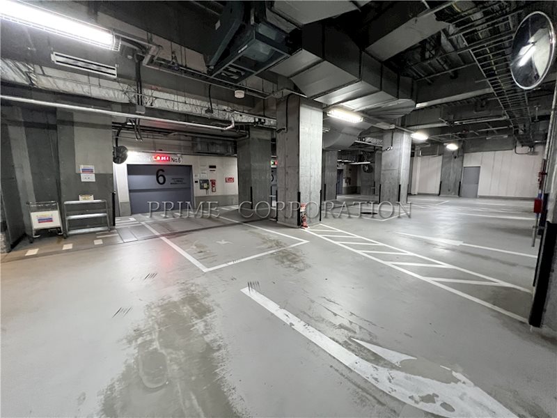 DEUX TOURS CANAL&SPA EAST 駐車場