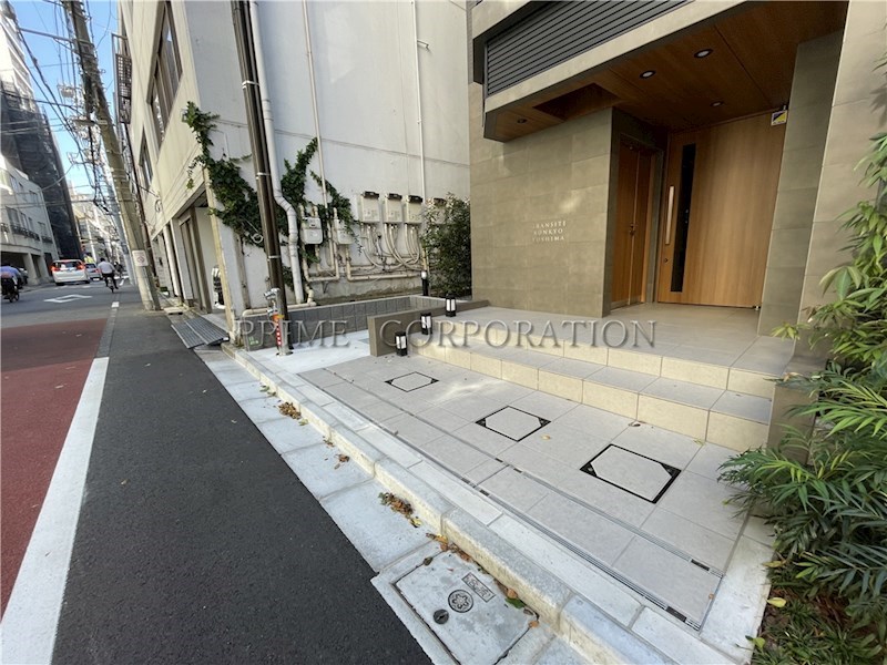 GRANSITE文京湯島 エントランス
