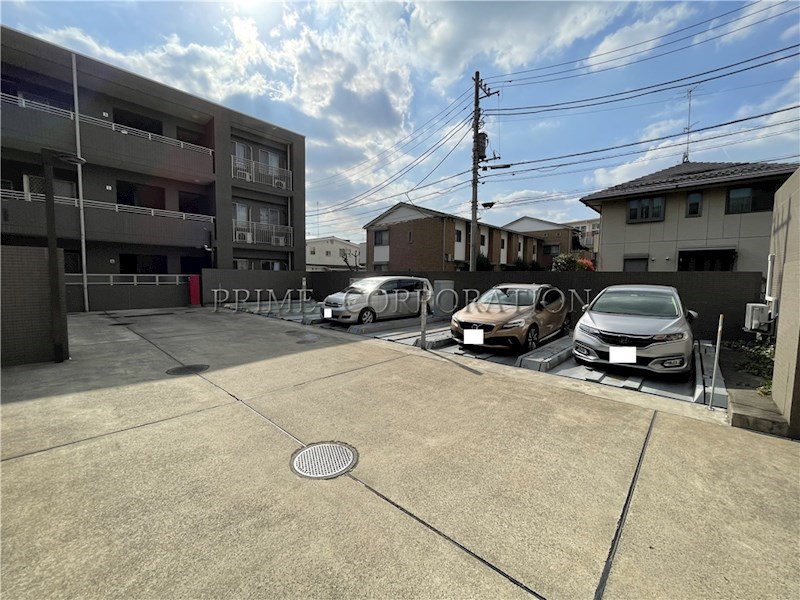 オーベル桜上水 駐車場