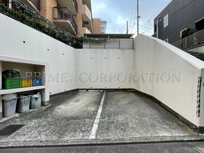 自由が丘パークヒル 駐車場