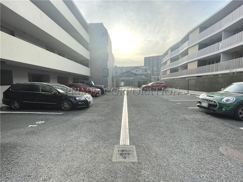 カスタリア参宮橋 駐車場