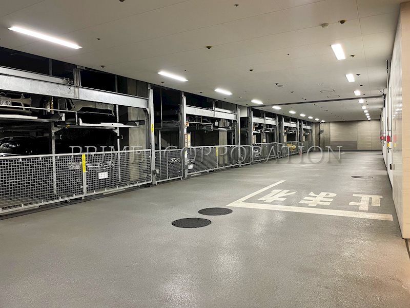 クレストプライムタワー芝 駐車場