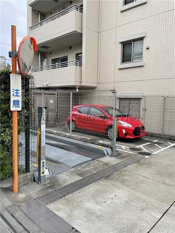 ザ・パークハウスアーバンス三軒茶屋  駐車場