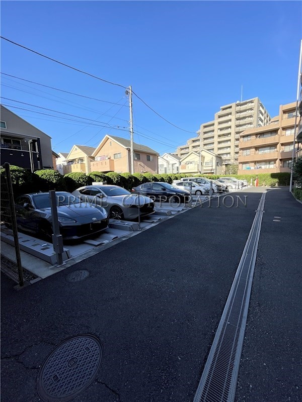 グランヒルズ調布ヶ丘ブローディア 駐車場