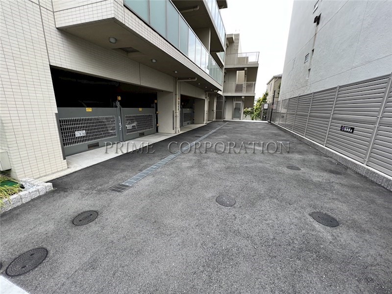H-スクエア吉祥寺南町 駐車場