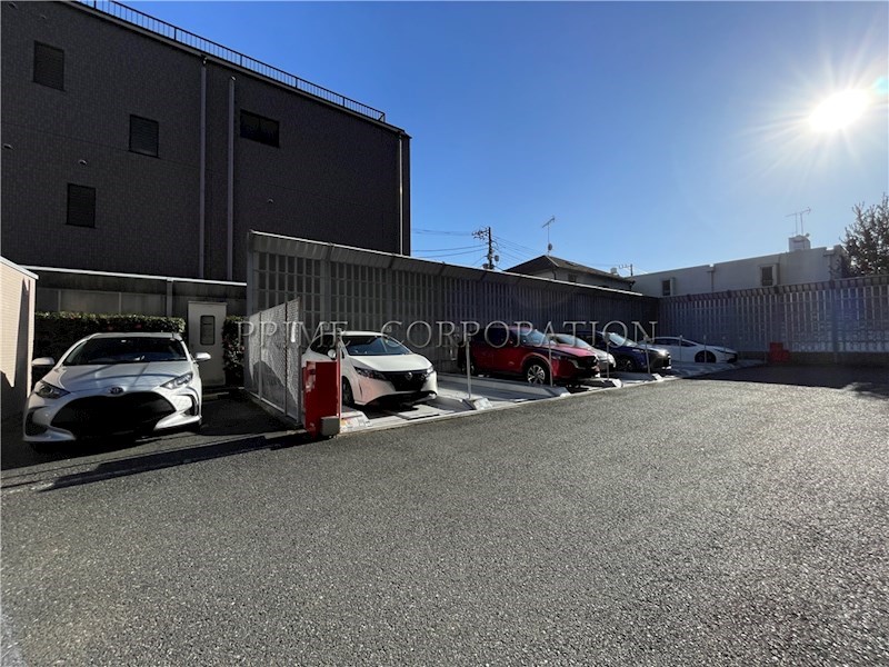 ドゥーエ南長崎 駐車場