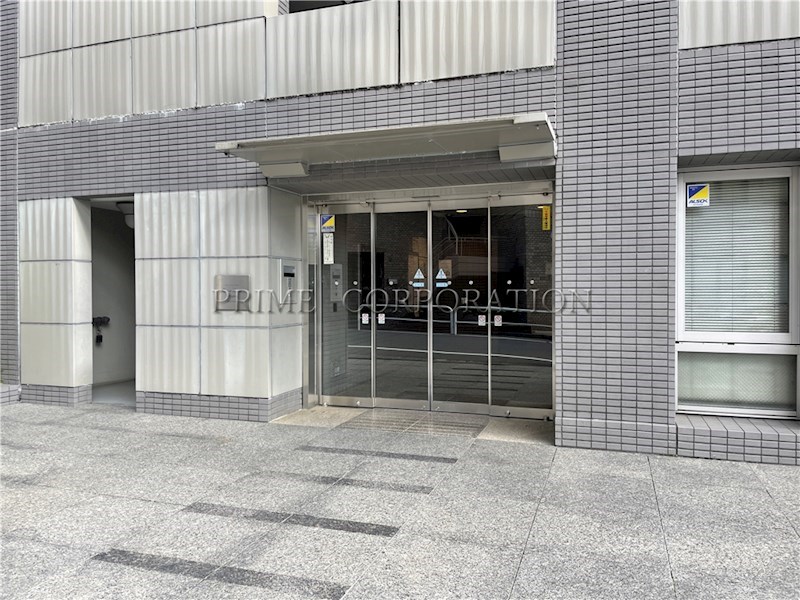 グランマルジュ市ヶ谷 エントランス