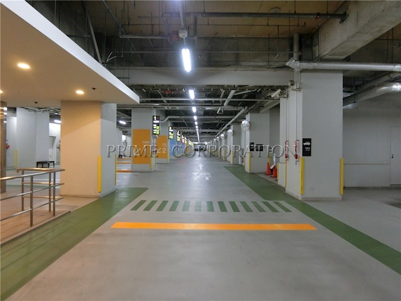 Brillia 有明 Sky Tower 駐車場