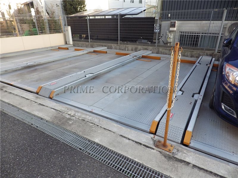 アイランフェル学芸大    駐車場