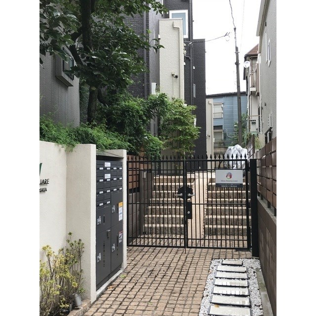 ウェルスクエア三軒茶屋 エントランス