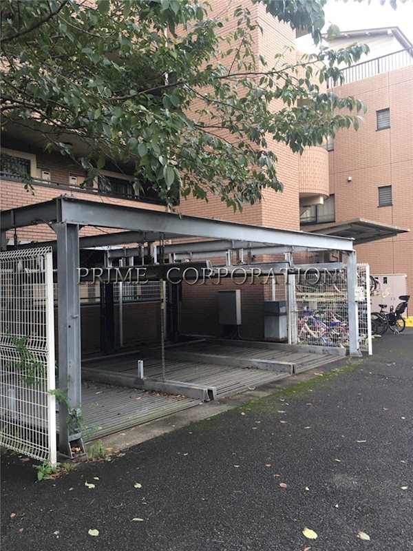 アトラス富ヶ谷  駐車場