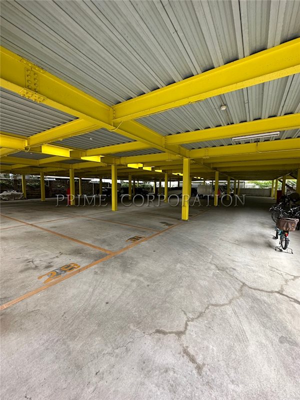アビタシオン大島 駐車場