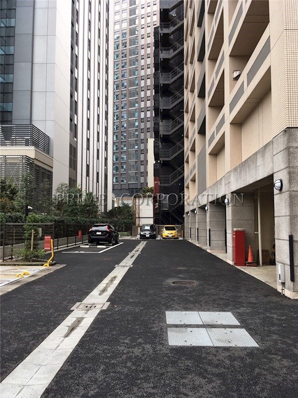 アクス御殿山 駐車場
