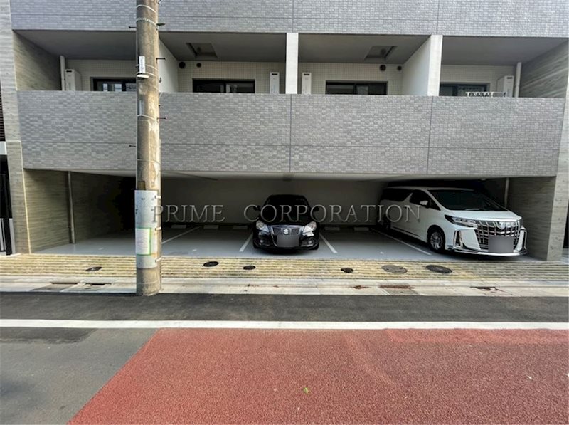 レガリス目黒西小山 駐車場