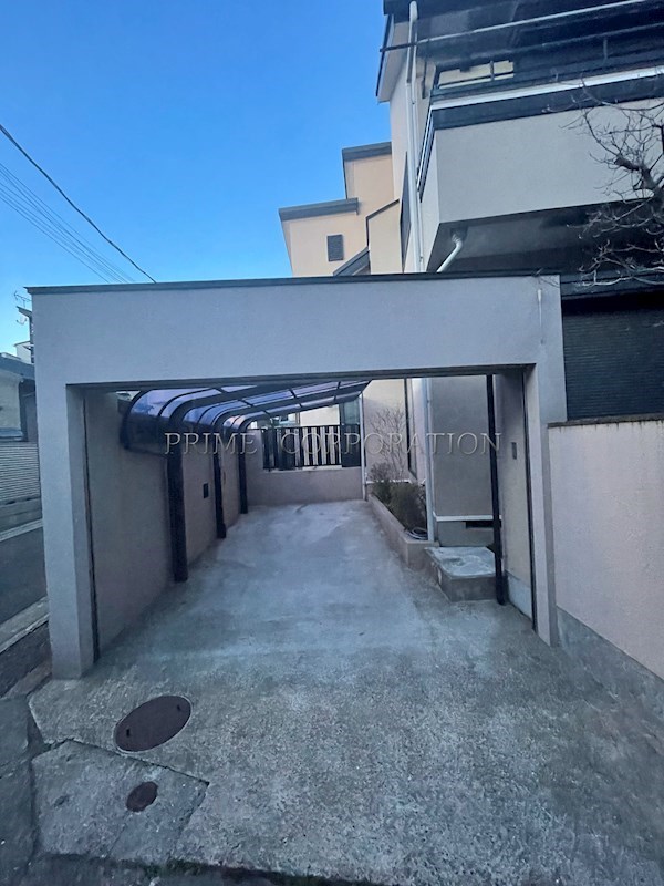 大井7丁目戸建 駐車場