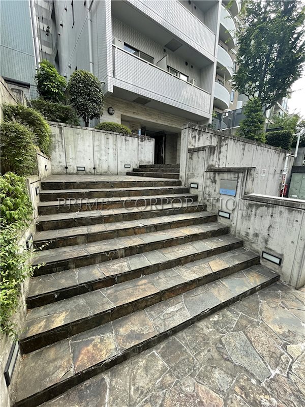 ステージファースト代々木公園 エントランス