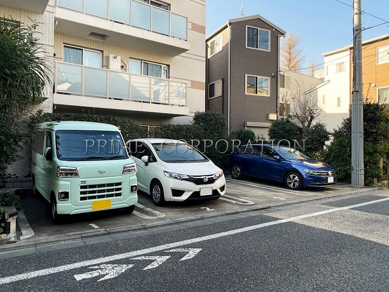 グランドール大岡山 駐車場