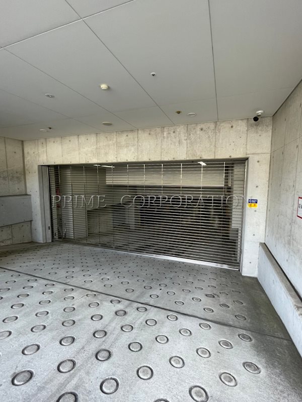 ヴェーゼント芝の杜 駐車場