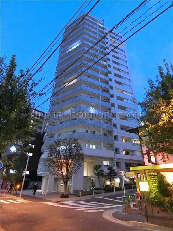 レグノ・グランデ一番町タワー 外観