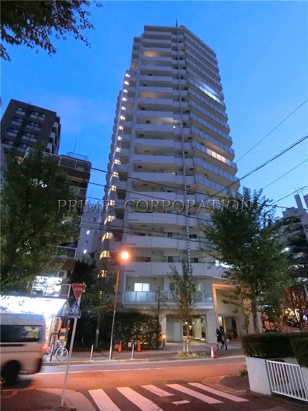 レグノ・グランデ一番町タワー 外観