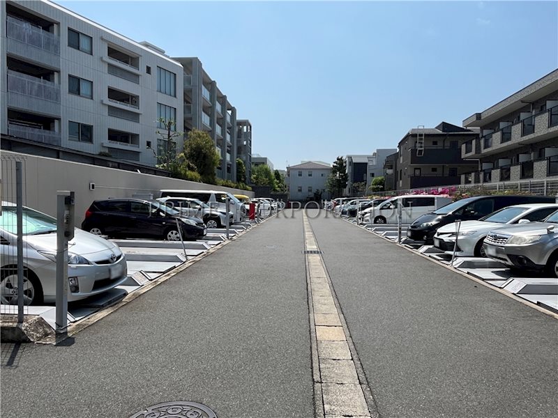 田園ステーションテラス 駐車場