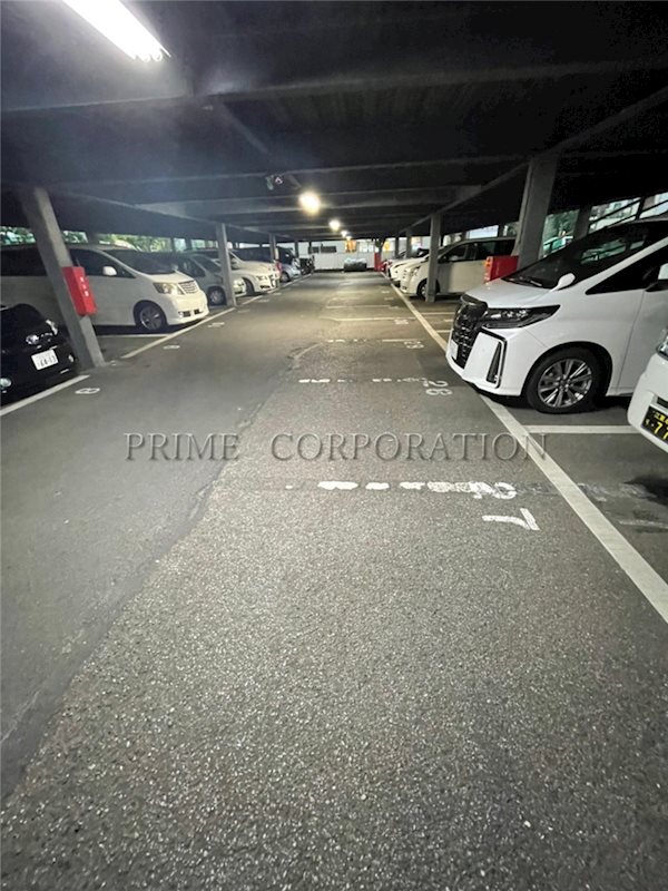 門前仲町スカイハイツ 駐車場