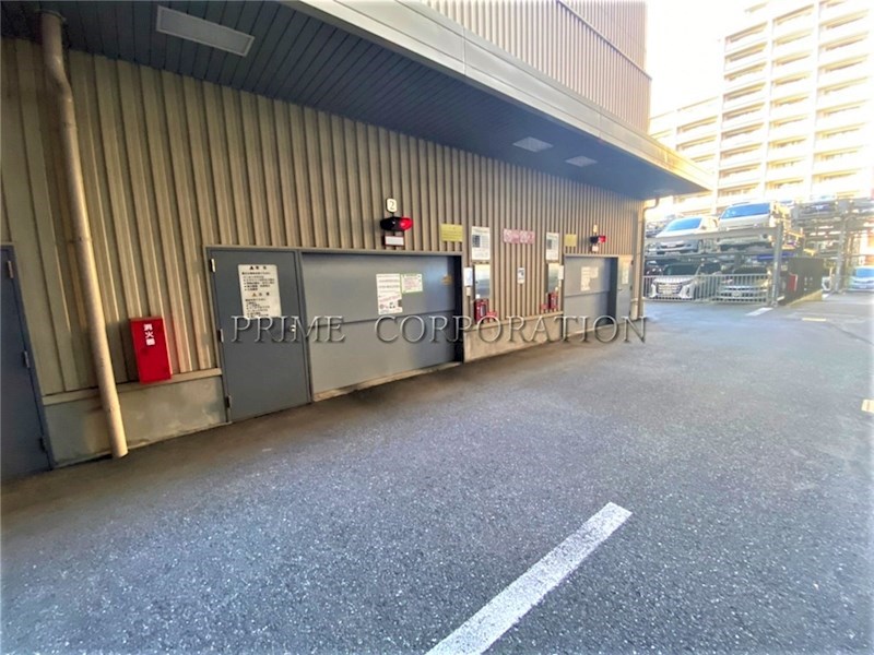ライオンズステージキャピタルイースト 駐車場