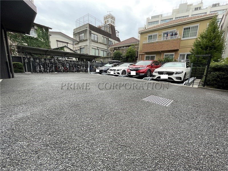 パレ・ソレイユ調布 駐車場