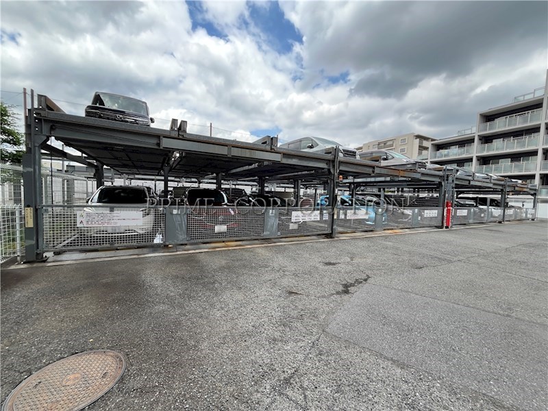 パークスクエア二子多摩川 駐車場
