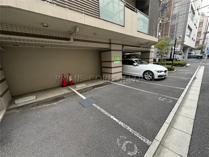 パークハビオ新橋 駐車場
