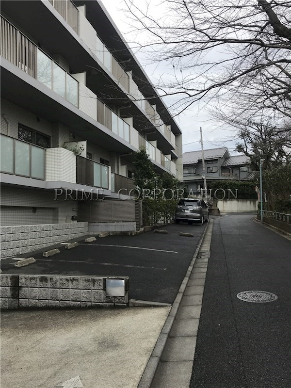 コリーヌ宮前公園 駐車場