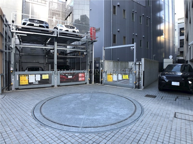 プラウド恵比寿南 駐車場