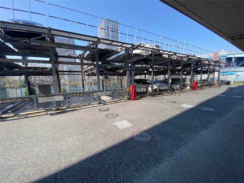 スカイクレストビュー東京 駐車場