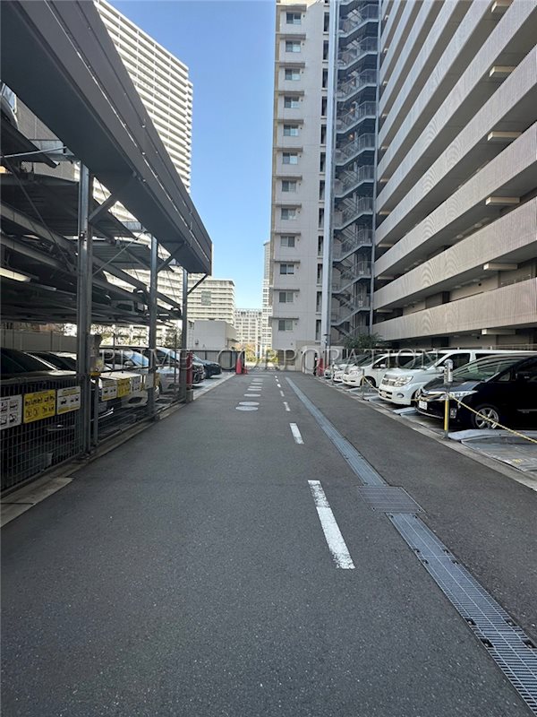 ブランズ東雲 駐車場