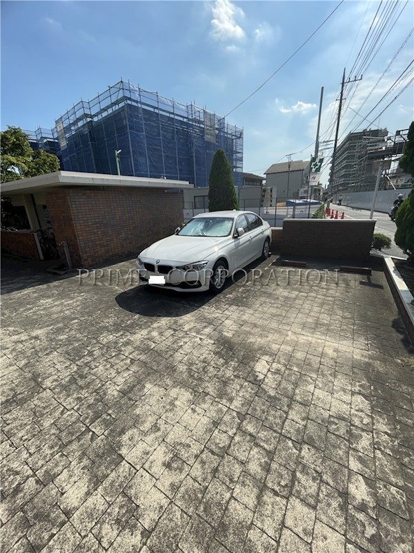 サンスプリングス三鷹 駐車場