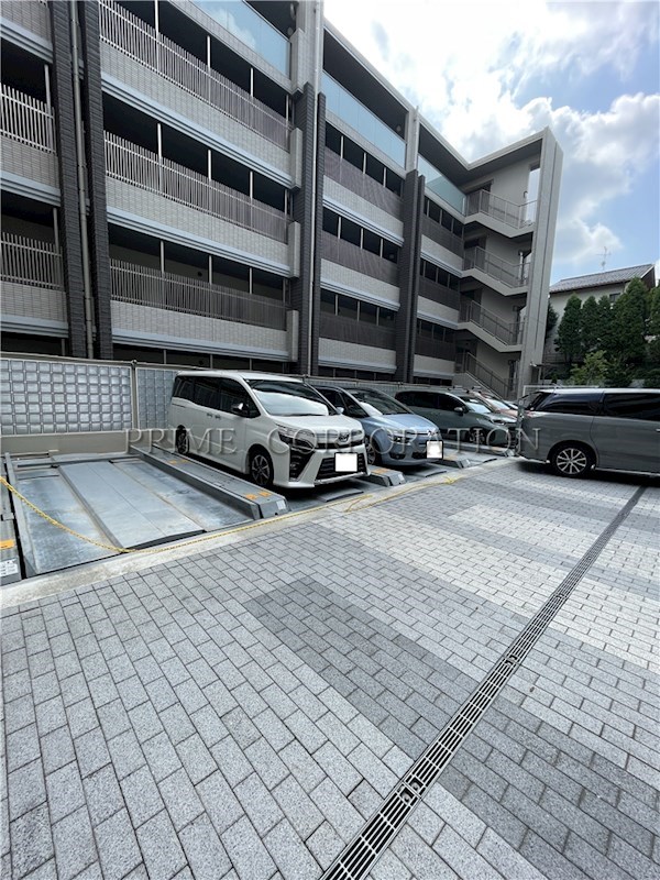 ザ・パークハウス宮前平エルド 駐車場