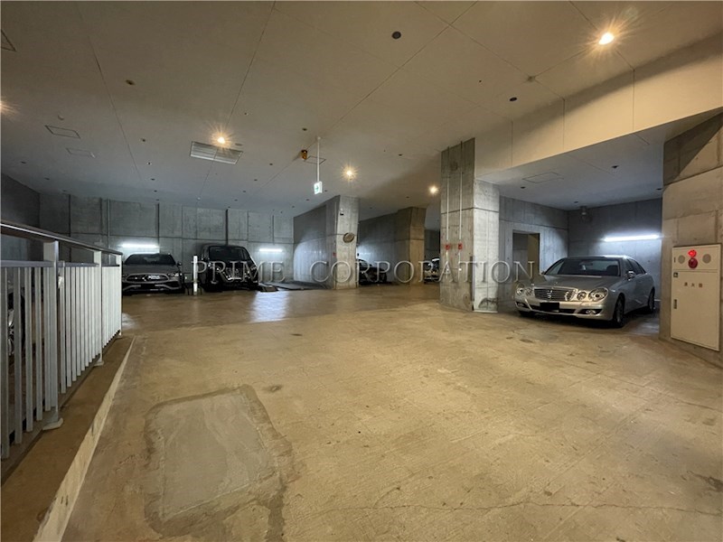 レジデンシア春日安藤坂 駐車場