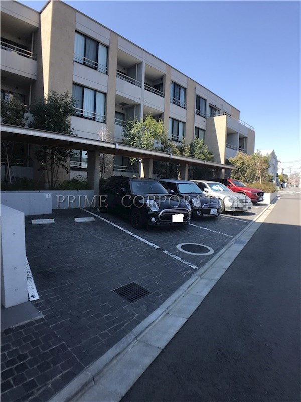 東京都世田谷区玉川田園調布２丁目 駐車場