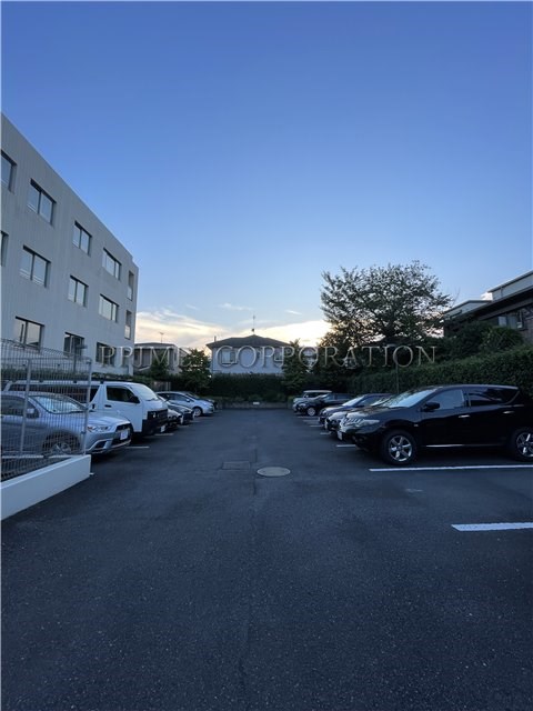 プラウド蘆花公園 駐車場