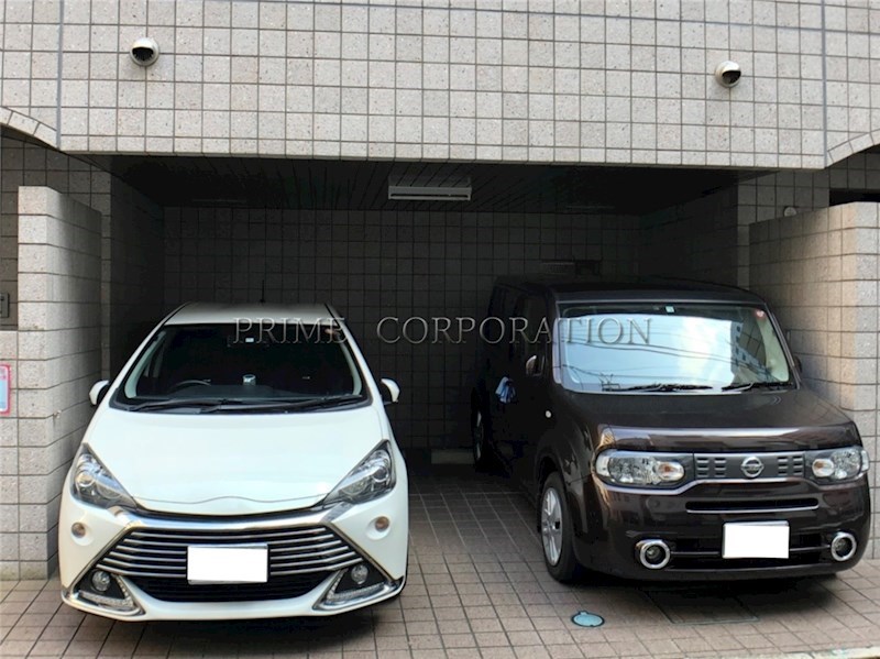 グラスハイム 駐車場