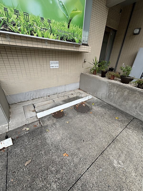 アネックス池田山  駐車場