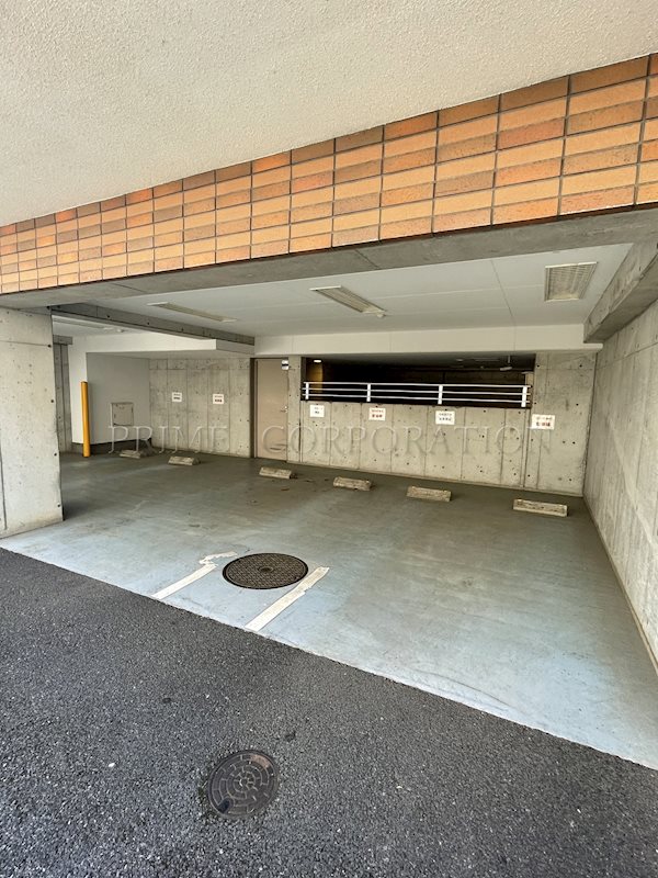 ステラコート洗足 駐車場