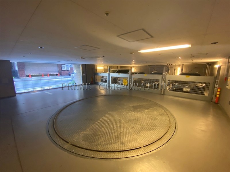 プラウド日本橋大伝馬町 駐車場