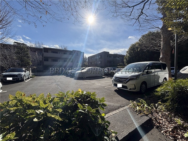 オーベル蘆花公園 駐車場
