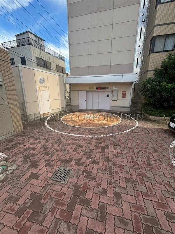 ヴェーネル滝沢  駐車場