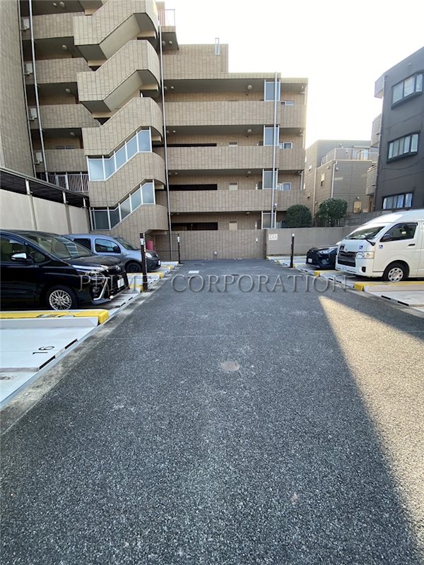 ヒルレジデンス大崎 駐車場