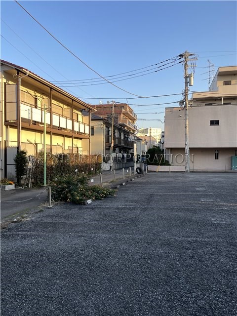 サトービル 駐車場