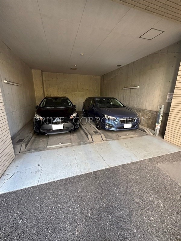 ベルザ大崎 駐車場