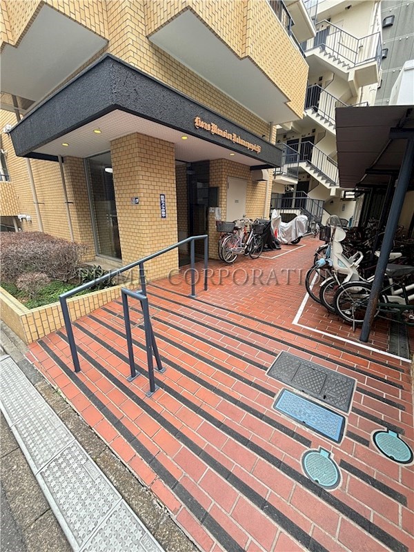 ライオンズマンション中野弥生町 エントランス